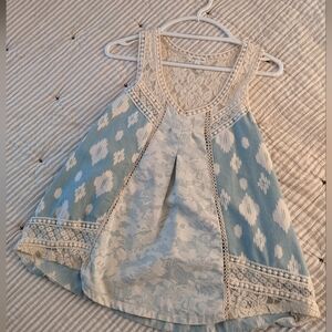 Skylar + Jade Tank with Lace Detail Size Medium